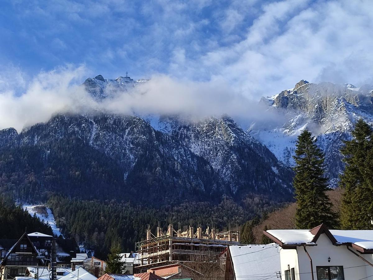 Hotel Iri Buşteni Esterno foto