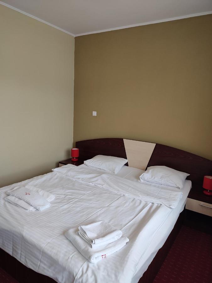 Hotel Iri Buşteni Esterno foto