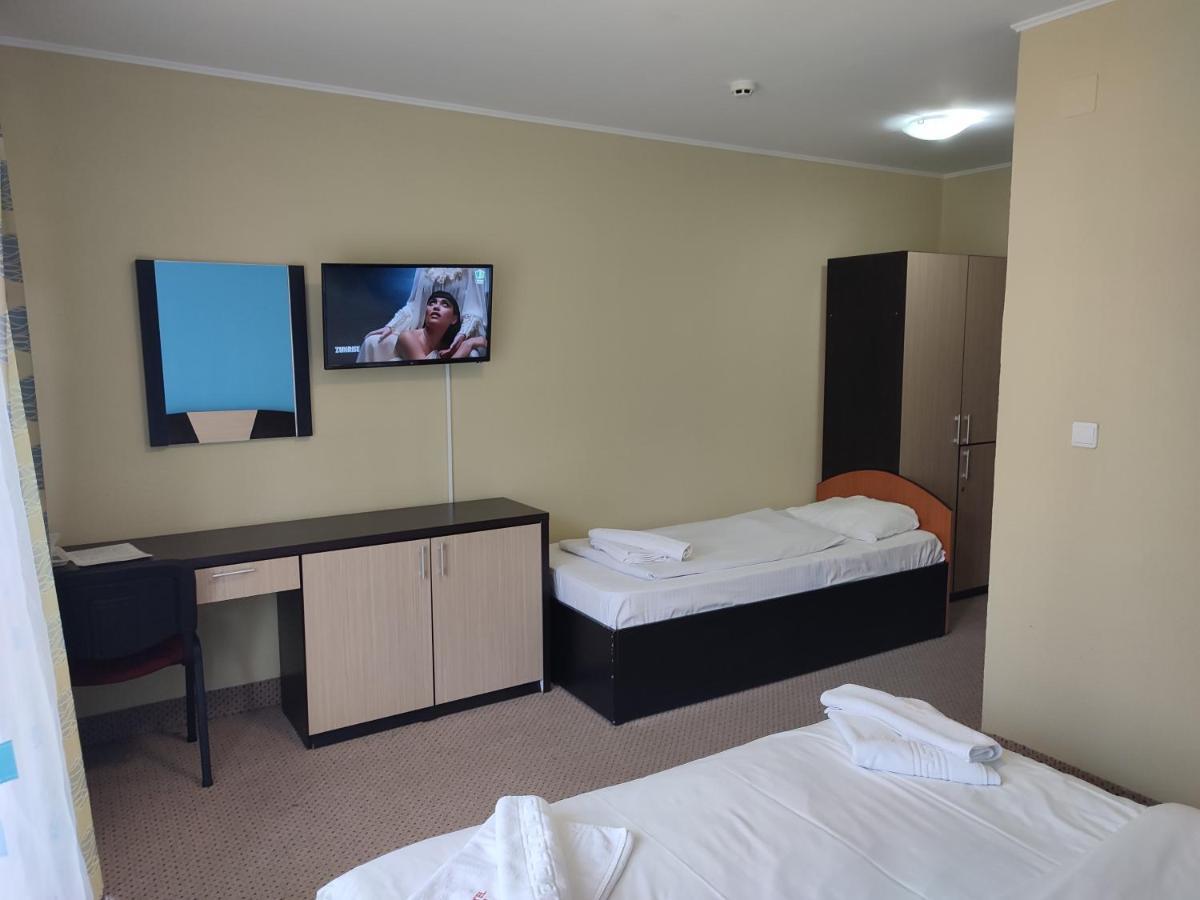 Hotel Iri Buşteni Esterno foto