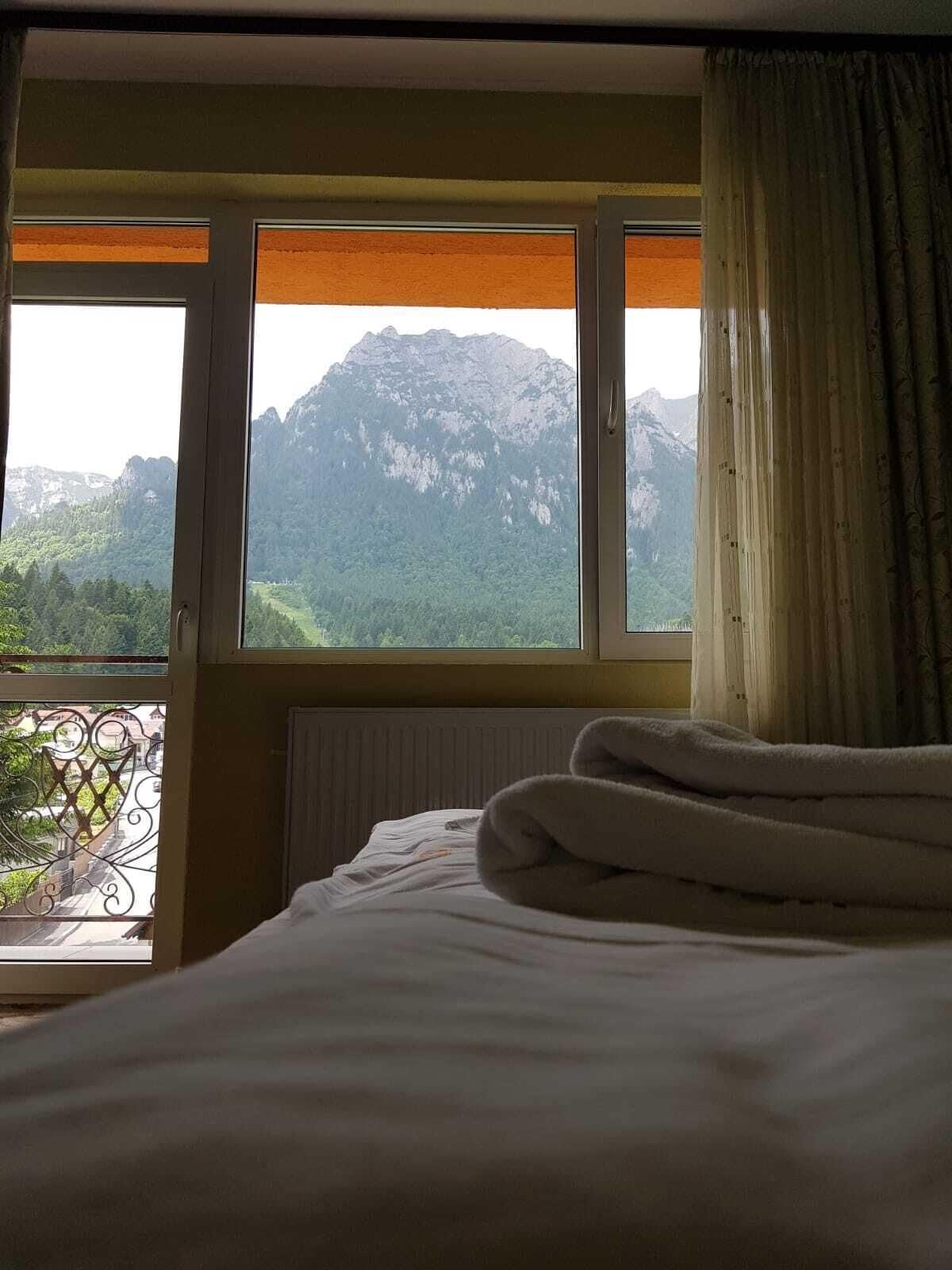 Hotel Iri Buşteni Esterno foto