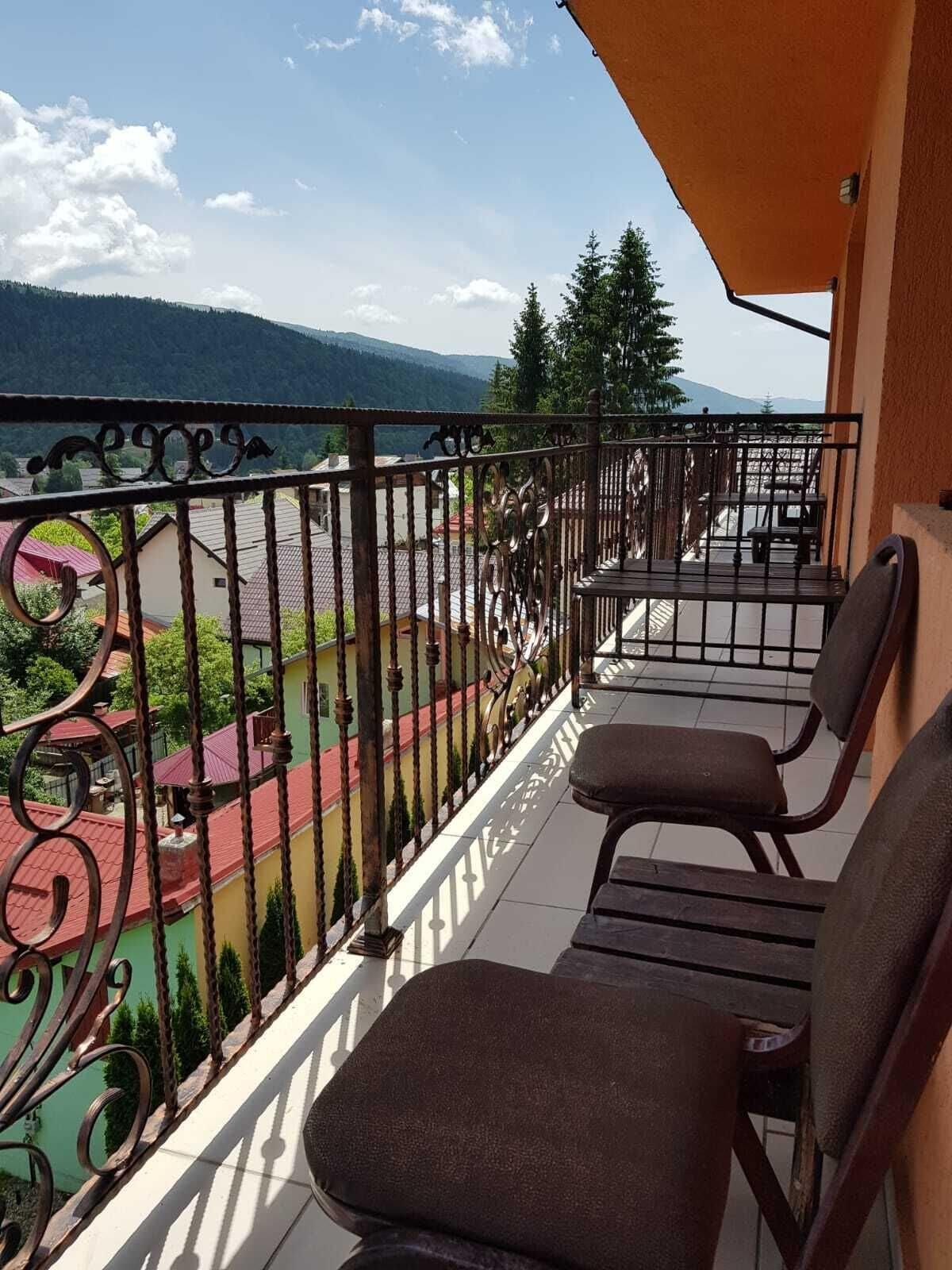 Hotel Iri Buşteni Esterno foto