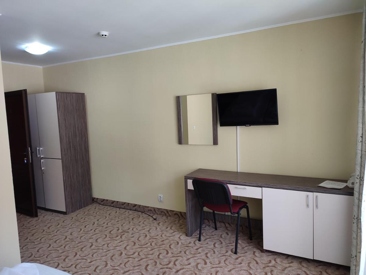 Hotel Iri Buşteni Esterno foto