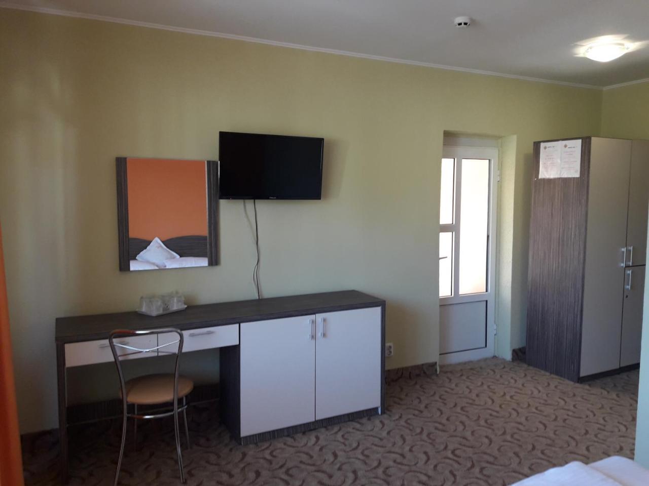 Hotel Iri Buşteni Esterno foto